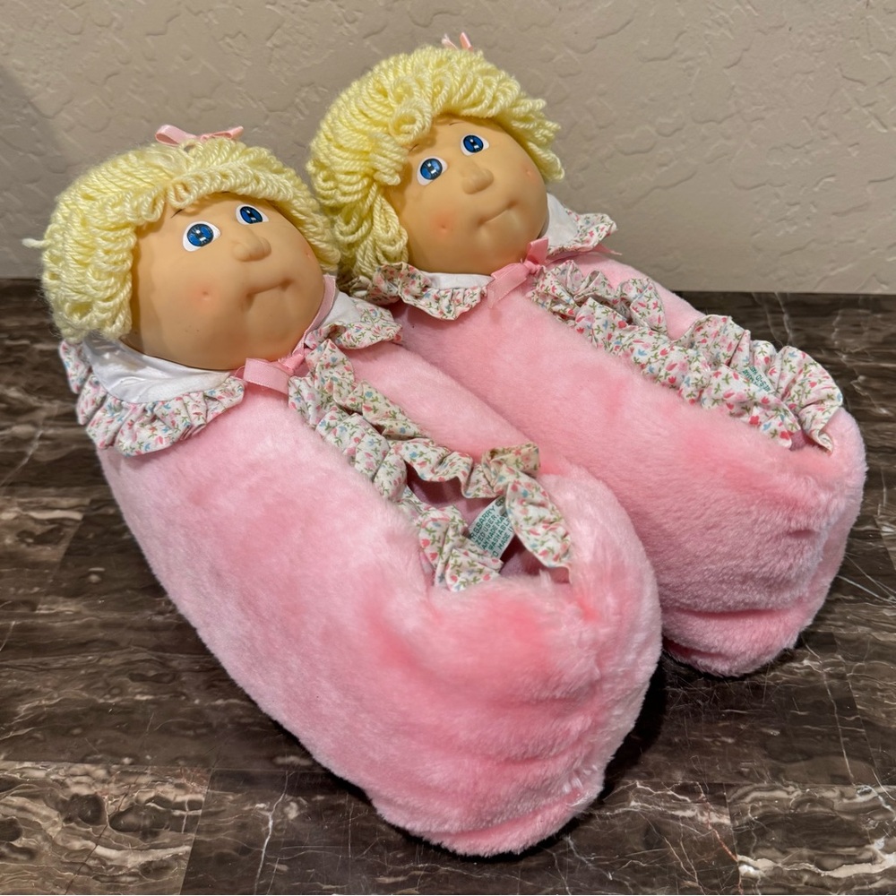 Vintage Women’s Cabbage Patch Kids Plush Slippers